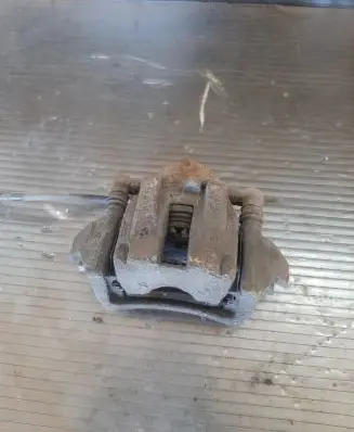 Mercedes-Benz B W245 Front brake caliper