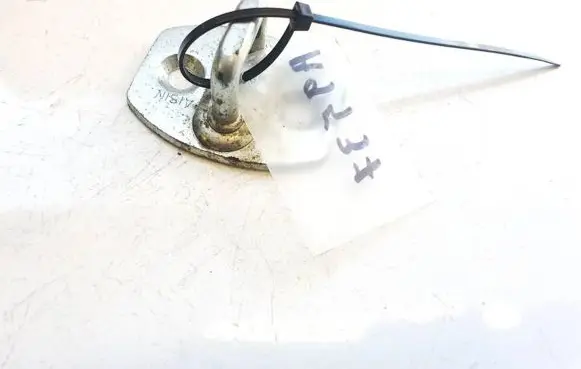 Toyota Auris 150 Front door lock loop/hook striker 