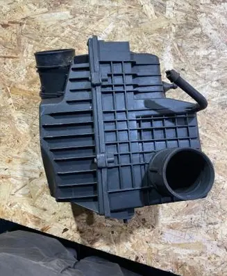 Renault Master III Air filter box 8200751534