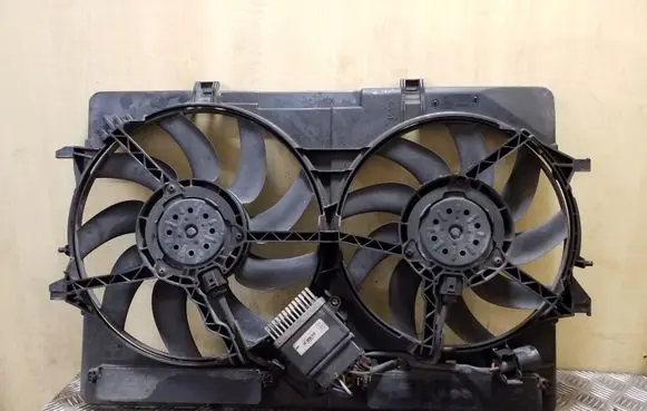 Audi A5 8T 8F Radiator cooling fan shroud 8K0121003H 993324D