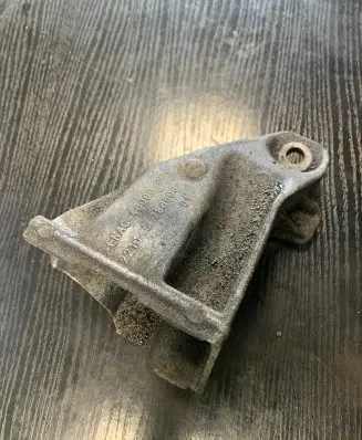 BMW 1 F20 F21 Engine mounting bracket ENAC46000D 67888608 AC46000