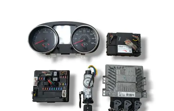 Nissan Qashqai Engine ECU kit and lock set S180033108A 23710BR30A