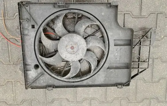 Volkswagen Multivan T5 Electric radiator cooling fan 7H0121207