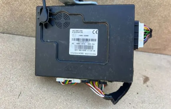 Hyundai i20 (GB IB) Door control unit/module 95400C8110 S428400187VTL 116RA002958