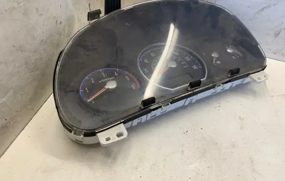 Hyundai Santa Fe Speedometer (instrument cluster) 940012B320