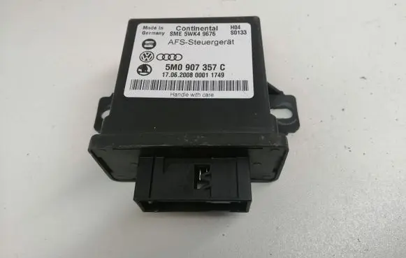 Volkswagen PASSAT B6 Light module LCM 5M0907357C 5WK49676