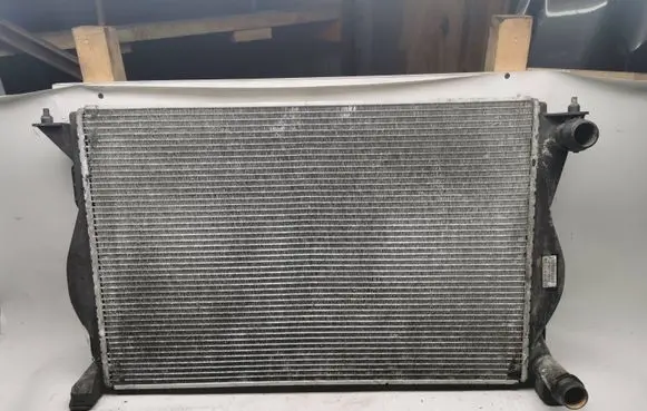 Audi A6 S6 C6 4F Coolant radiator 4F0121251Q