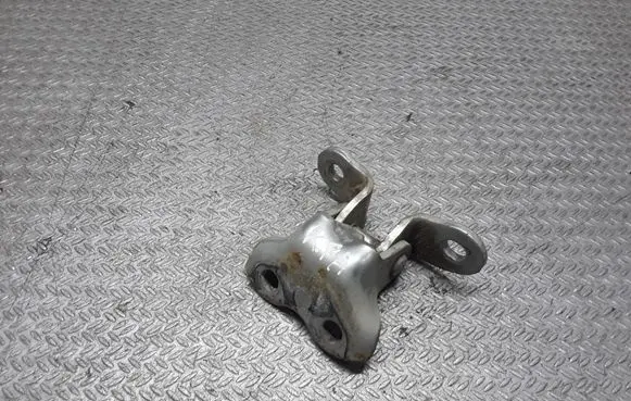 Toyota Corolla Verso AR10 Front door lower hinge 