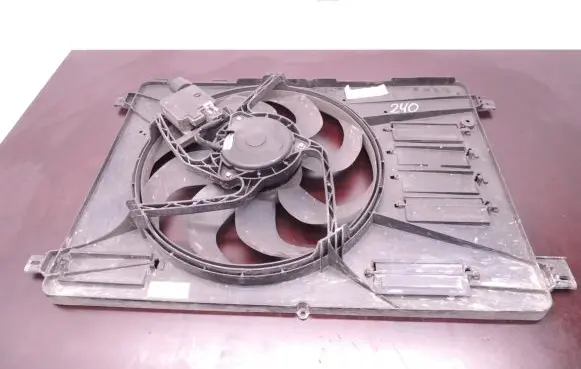 Volvo S60 Electric radiator cooling fan P31305135 D240