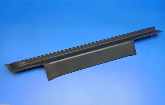 Mercedes-Benz R W251 Side skirt rear trim A2516800535