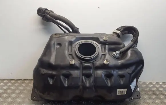 Toyota Yaris Fuel tank 11372R1011