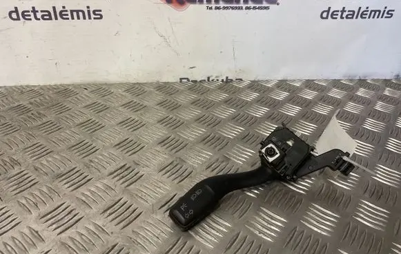 Audi A3 S3 8P Indicator stalk 8PO953513A