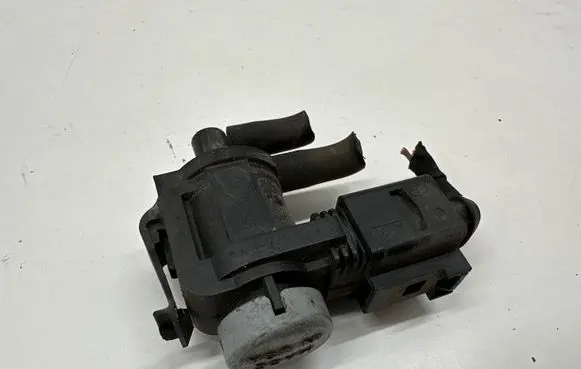 Audi Q5 SQ5 Vacuum valve 1K0906283A