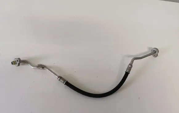 Volvo XC60 Air conditioning (A/C) pipe/hose 32226282