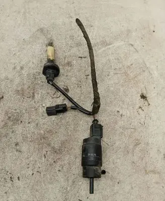 Mercedes-Benz E W211 Windscreen/windshield washer pump 3090179