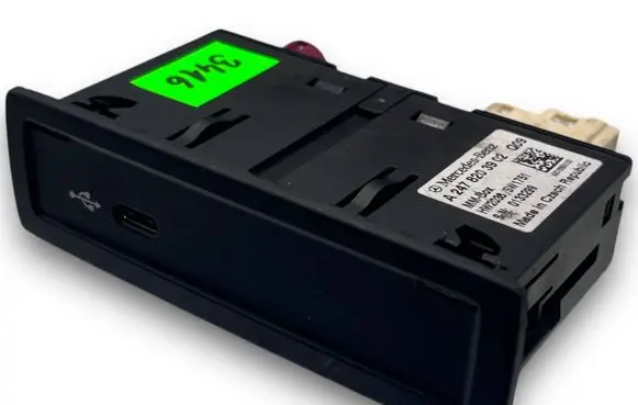 Mercedes-Benz B W247 Central body control module S3416 A2478203902