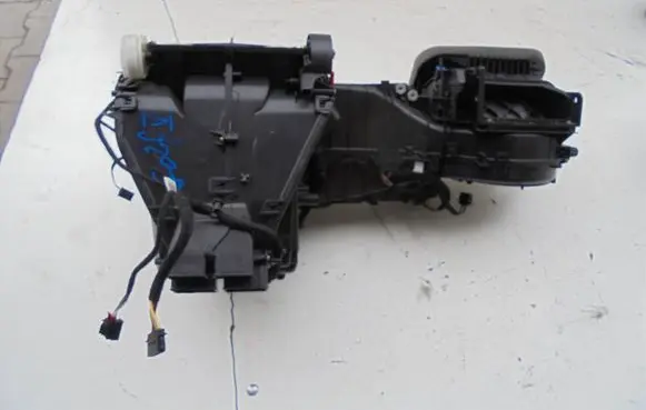 Interior heater climate box assembly