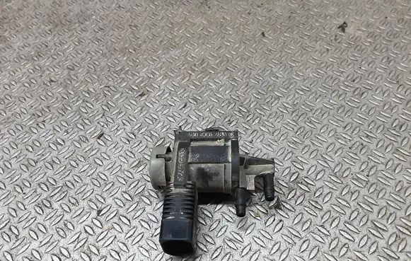 Ford Galaxy Vacuum valve 1J0906283C