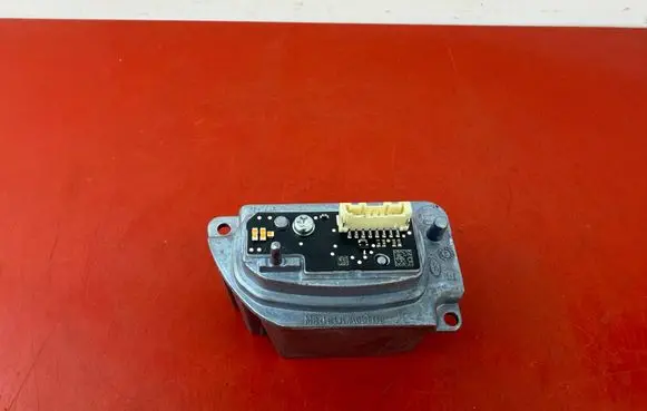 BMW 5 G30 G31 G38 Voltage converter/converter module 10390120780