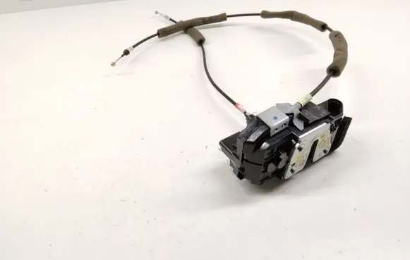 Mercedes-Benz X-class W470 Rear door lock 