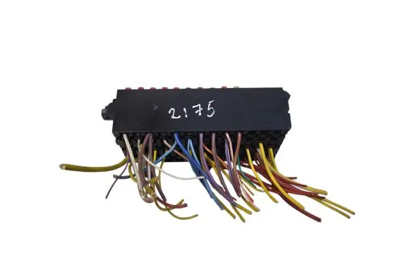 Opel Vivaro Fuse module