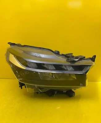 Suzuki SX4 S-Cross Headlight/headlamp 6429R