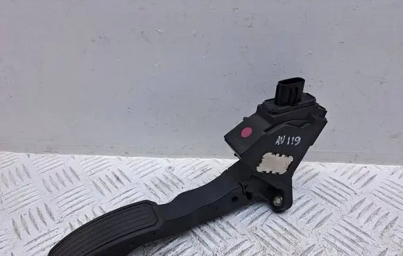 Toyota Avensis T270 Accelerator throttle pedal 7811002020 08310C 50433638954