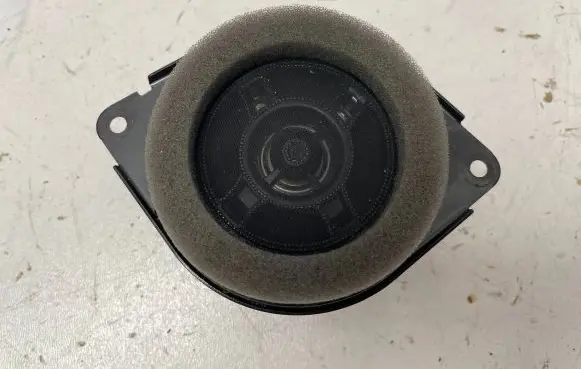 Dodge RAM Panel speaker 68043045AD