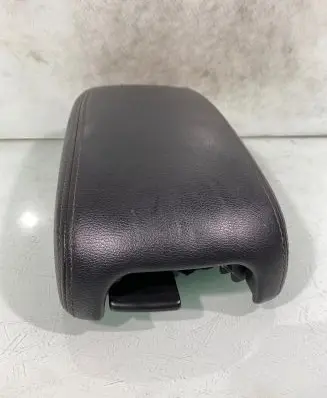 Mitsubishi Outlander Armrest