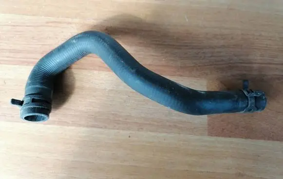 Dacia Sandero Engine coolant pipe/hose 213082880R
