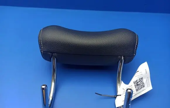 Mercedes-Benz E W211 Rear seat headrest 