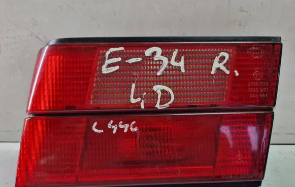 BMW 5 E34 Tailgate rear/tail lights 1384012R
