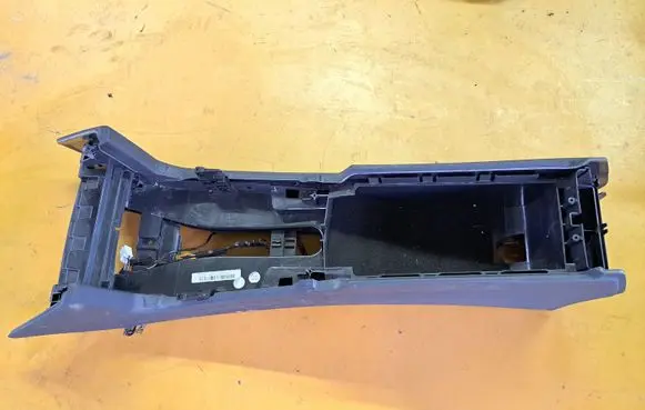 Mercedes-Benz E W212 Center console A2126807010 A212680 70100009H15