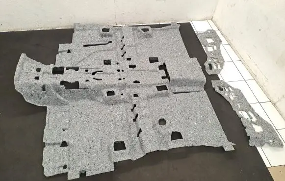 Toyota RAV 4 (XA50) Interior carpet 
