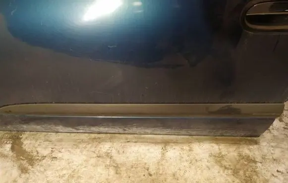 Nissan Almera N16 Front door trim (molding) 