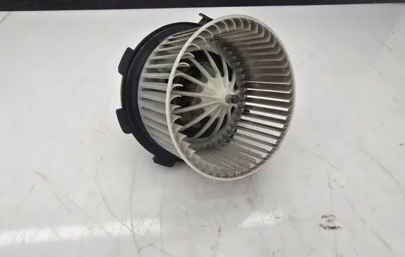 Mercedes-Benz Sprinter W906 Heater fan/blower 87106 195003 0063028