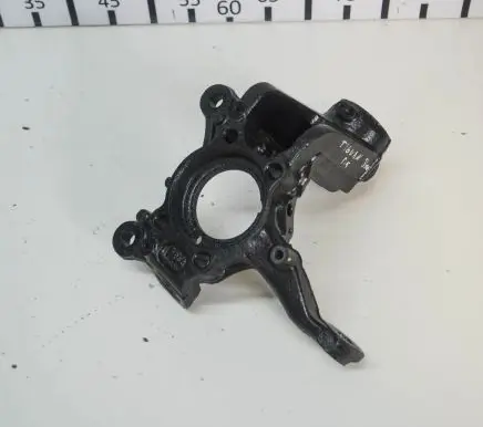 Volkswagen Tiguan Front wheel hub