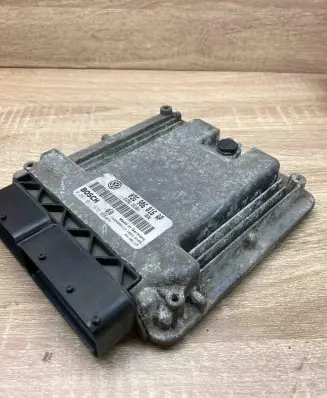 Volkswagen Golf V Engine control unit/module ECU 03G906016AP 0281011672