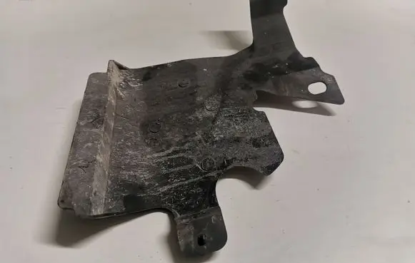Front underbody cover/under tray