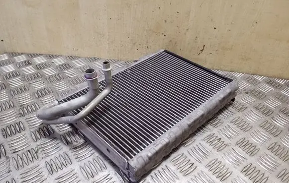 Air conditioning (A/C) radiator (interior)