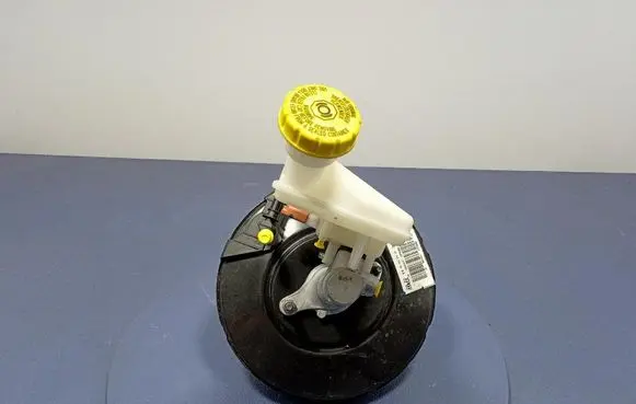 Peugeot 208 I Brake booster 9811514380