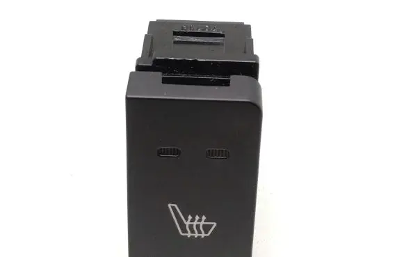 Hyundai Santa Fe Seat heating switch 70718