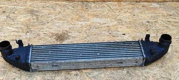 Mercedes-Benz E W212 Intercooler radiator A2045000100 3138476 10T256041