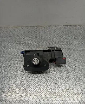 Opel Meriva A Tailgate exterior lock 13168317 13168318 13168316