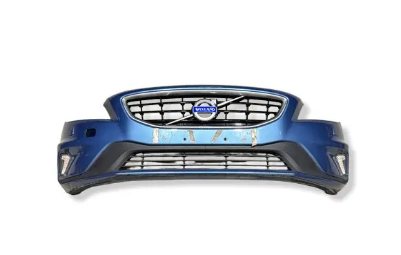 Volvo V40 Front bumper 31347085