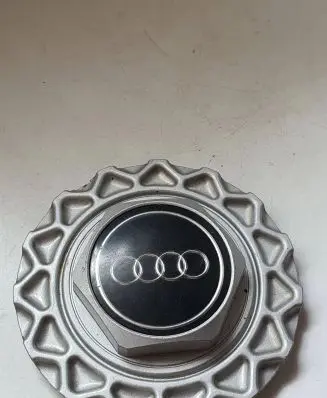 Audi 100 S4 C4 Original wheel cap 447601165C