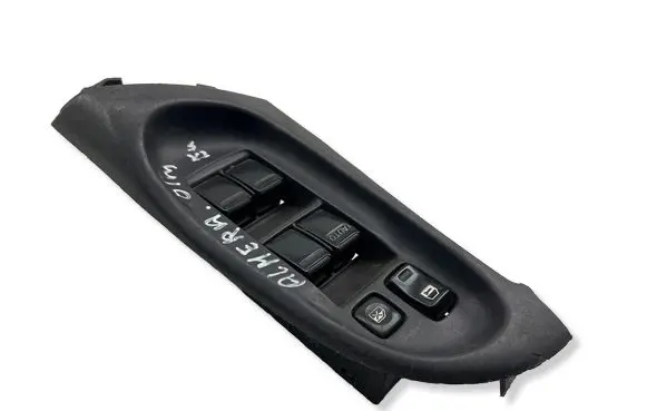 Nissan Almera N16 Electric window control switch 