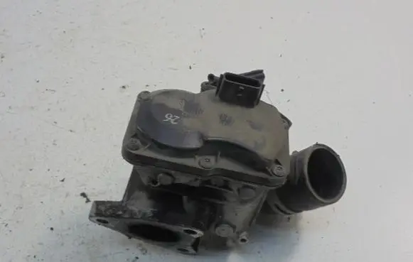 Nissan NV200 EGR valve 147104647R