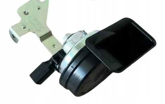 Volkswagen PASSAT B8 Horn signal 5Q0951223 200922 5L20092022