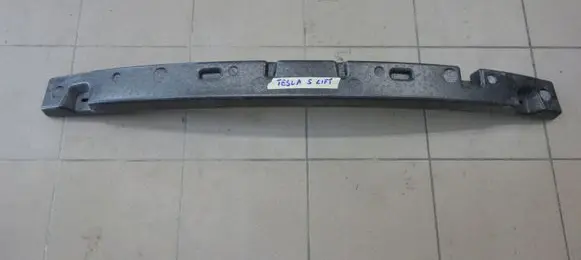 Front bumper foam support bar